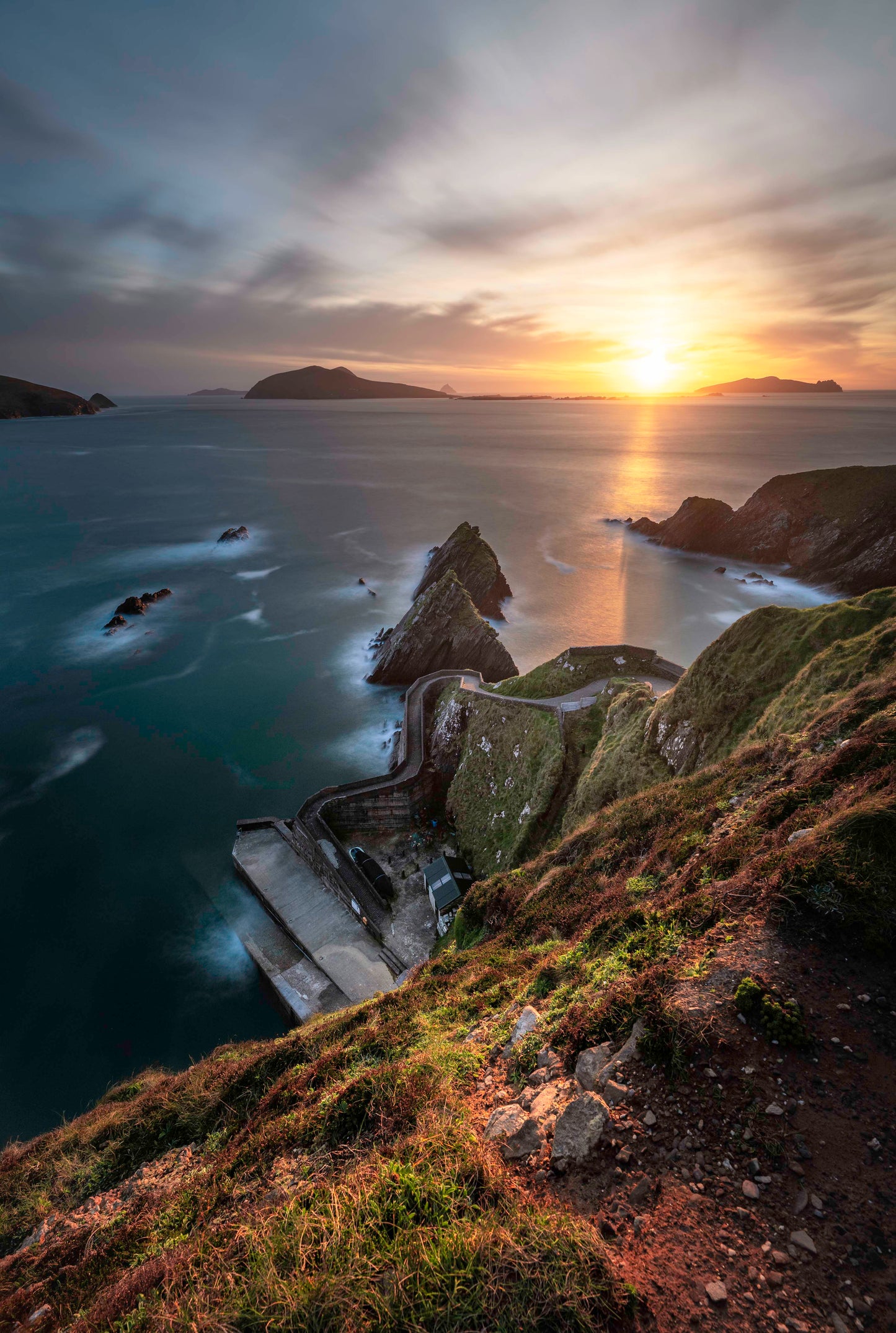 Dunquin Pier in Dingle, Cé Dhún Chaoin Kerry Ireland