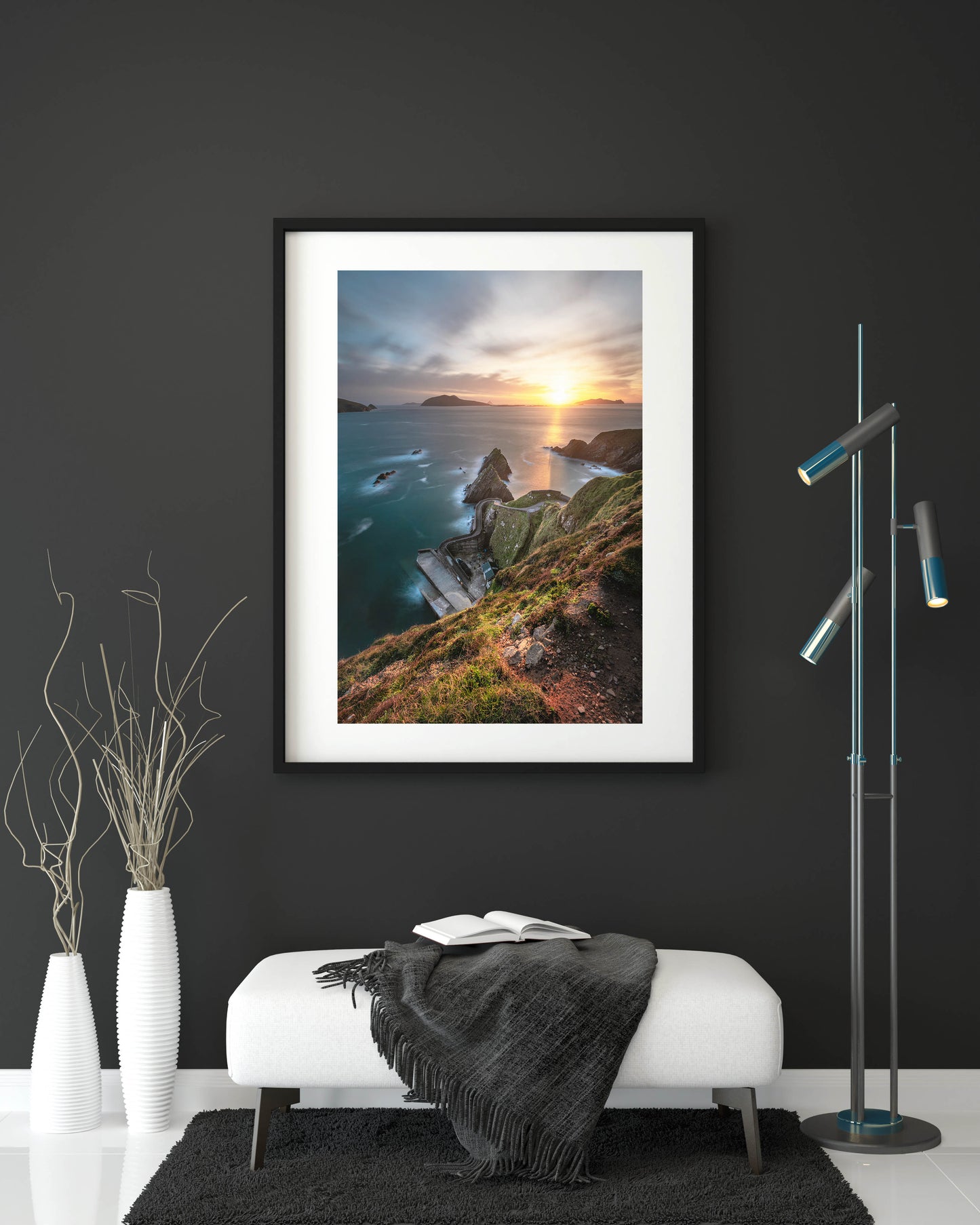 Dunquin Pier in Dingle, Cé Dhún Chaoin Kerry Ireland